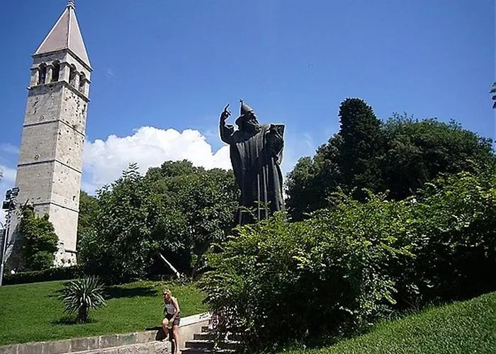 Happy Day 아파트 스플리트