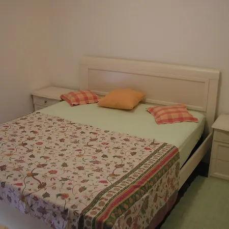Apartment Happy Day Split